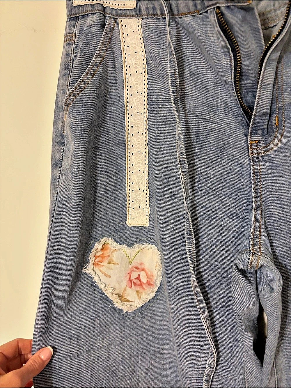 POL Wide Leg Patchwork Jeans Blue & White Medium - Picture 2 of 11